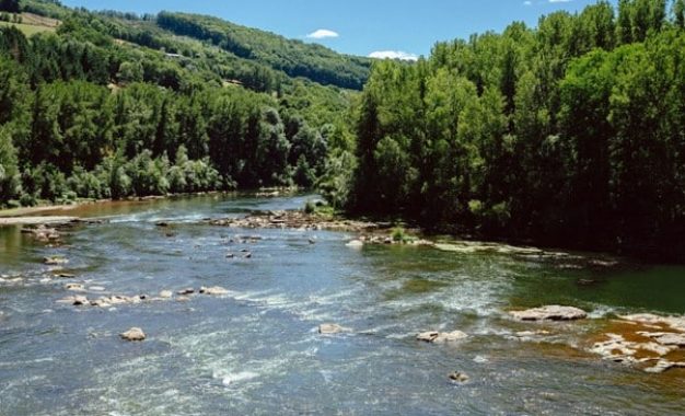 Les endroits à ne pas manquer lors d’une randonnée sur le GR65 en Aveyron